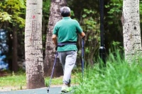 每天只需快走15分钟，有效延寿！关键要“这样”走，效率翻倍