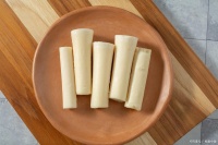 別再讓娃吃“空熱量”零食！這1種高鈣高蛋白零食，好吃還助力成長(zhǎng)