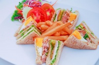 三明治=2碗米饭？营养师教你科学换算与健康选择