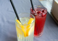 少喝含糖飲料，減少糖分，不給皮膚添困擾