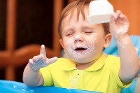 給孩子買(mǎi)酸奶，只要包裝上有這2個(gè)字，不管啥牌子都別買(mǎi)