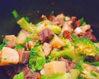 健康又美味的低油水煮米豆腐蔬菜牛腱（健康食谱）