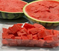 夏日西瓜全攻略：甜蜜解暑，健康吃瓜有門道！