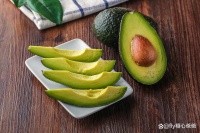 25歲后必吃：8種抗衰老養(yǎng)膚食材清單，吃出好肌膚