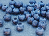 研究表明草莓和藍(lán)莓對(duì)大腦健康有益，你每周攝入多少？