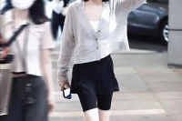 51歲賈靜雯半年甩20斤，逆齡如少女背后：抗衰不靠醫(yī)美，靠這5個(gè)人人能復(fù)制的生活小改變