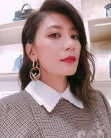 這誰頂?shù)米?49歲賈靜雯,飽滿有料寫真曝光,性感絕倫的女神范兒讓人驚艷不已!