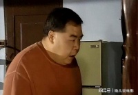 74岁港星拍片自曝患糖尿病，减重70斤劝诫健康，自嘲“我是傻蛋”