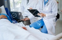 编程能够帮助IT从业者更好地理解和应用医疗健康和生物技术
