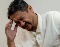 身体有病，头颈先知？若出现这5个症状，别忽视了，可能会脑梗