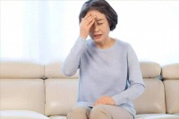 大脑最危险信号，不是头晕，是睡觉频繁出现4个表现，别不当回事