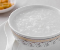 提醒中老年人：早餐少吃稀粥和面条，多吃这5样食物，身体更安康