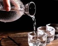 那些吃晚饭喜欢喝点白酒的人，最后身体都咋样了？建议早知早受益