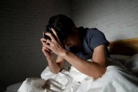 睡觉时总在凌晨3、4点醒来，医生直言：一般暗示4大疾病，别忽视