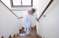 人走向衰老时，身体常有这5种表现，是时候多留意一下了